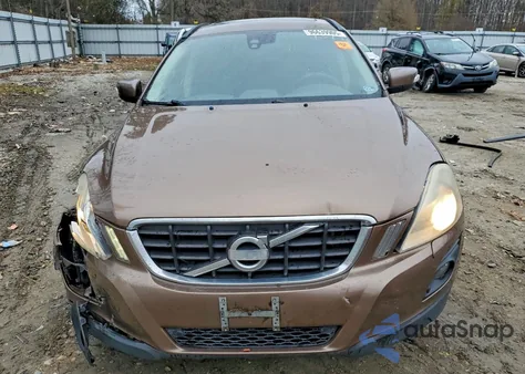2010 Volvo Xc60 3.2 z USA, uszkodzony, nr VIN YV4982DL2A2077200
